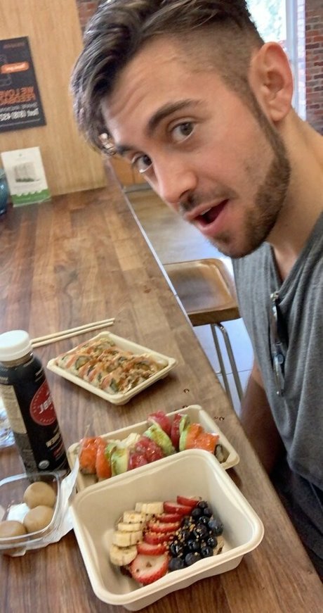 dante colle modèles nus des photos