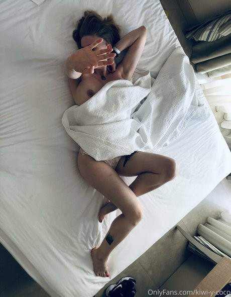 kiwi y coco modèle érotique des photos