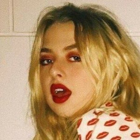 Anais Gallagher art de star du porno des photos