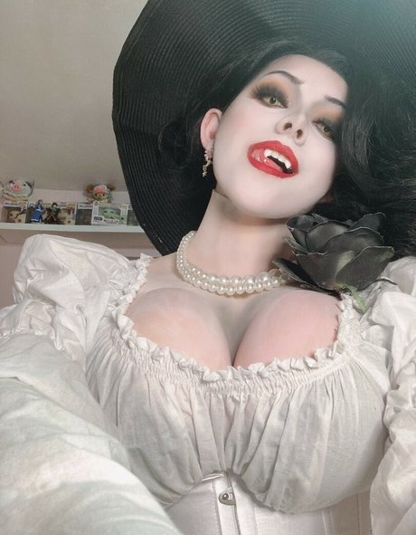 natylikespizza mannequin galeries