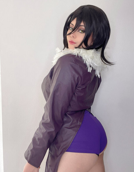 natylikespizza beau modèle des photos