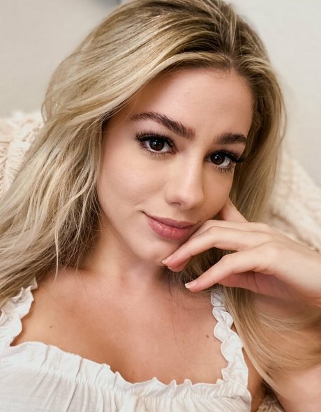 LuluLuvely sexe star des photos