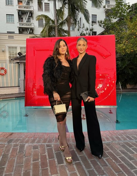 LuluLuvely star érotique collection