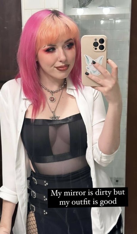 sexe en cuisine onlyfans jolie et gratuite image