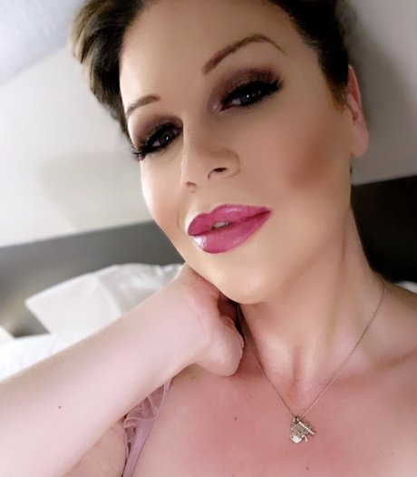 Olivia Honey XXX_ étoile nue images