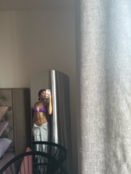 Lysobrienn actrice nue galerie