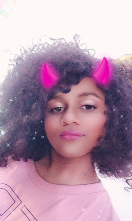 Nikki Rue étoile galeries