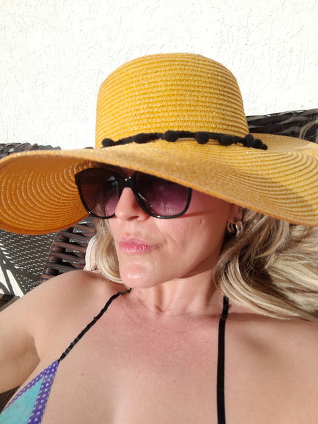 Paula Milk actrice exclusive photos