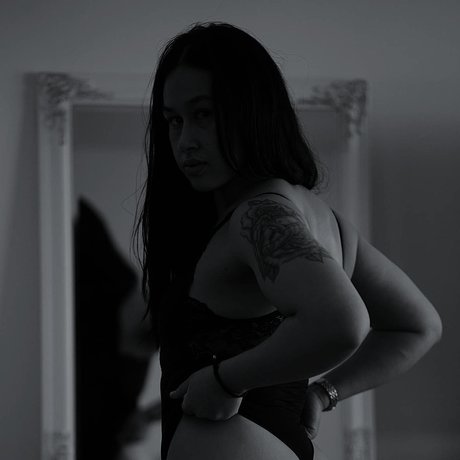 Nuunu star du porno nue galerie