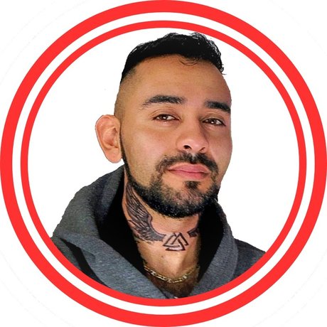 OsoGominola modèle xxx photos