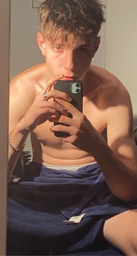 onatsan actrice xxx galerie