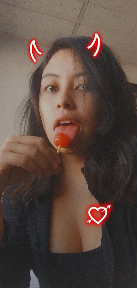 PoypoyKarly étoile exclusive archive