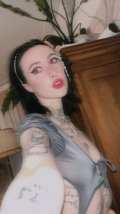 PollyPipilotti modèles nus galerie