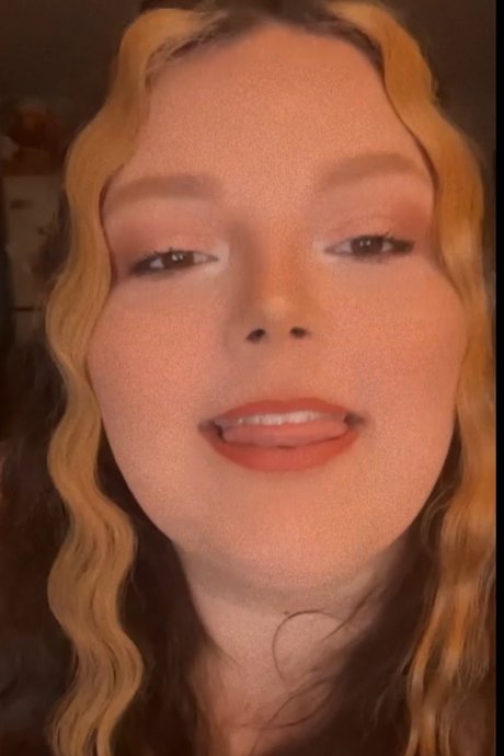 Emz_ star exclusive photo