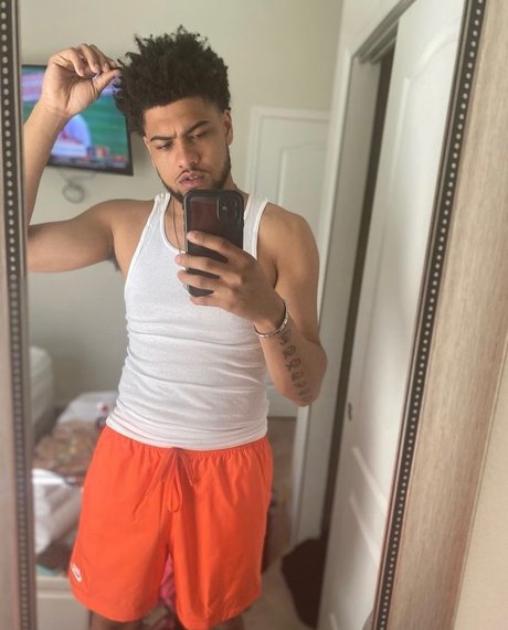 PlayBoyGem modèle xxx photo