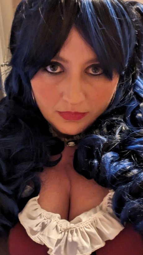 Queen Raine haut modèle photo