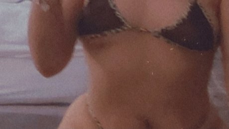 Itzel étoile parfaite photos