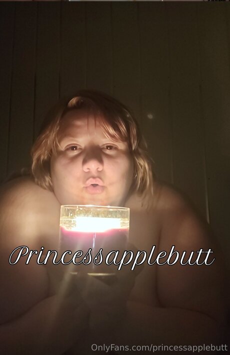 PrincessApplebuttbabe_ actrice sexy photo