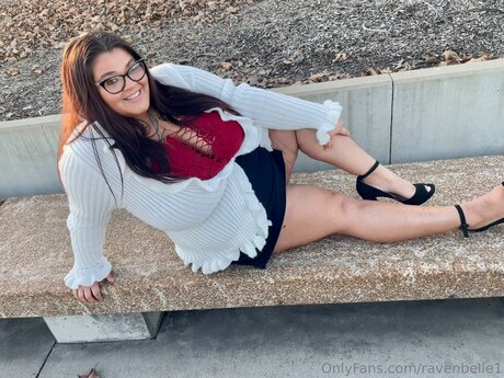 Raven Belle star du porno de haute qualité images