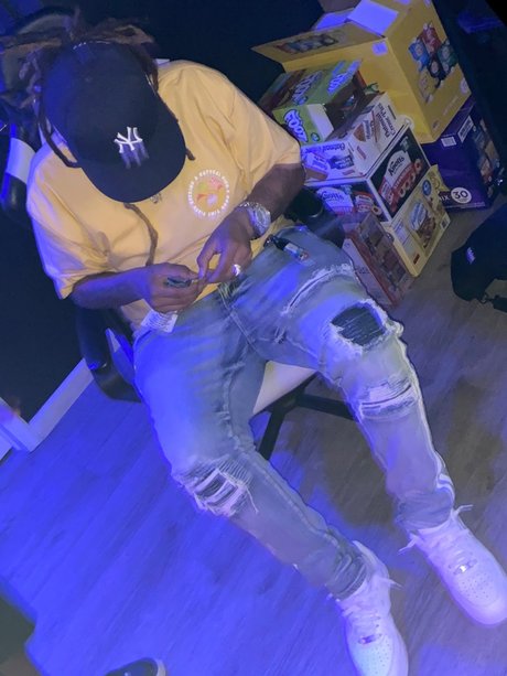 BIggMarley star du porno image