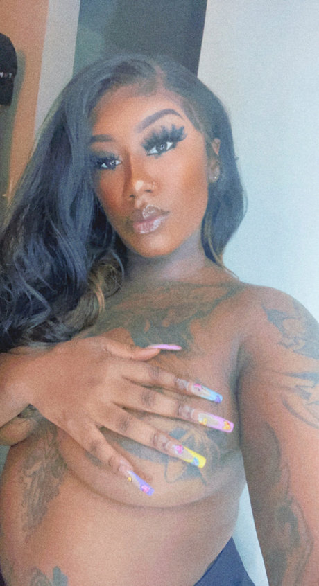 Juicykaee actrice exclusive collection