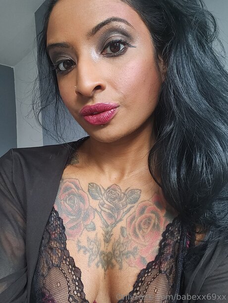 BabeXX69XX modèle xxx des photos