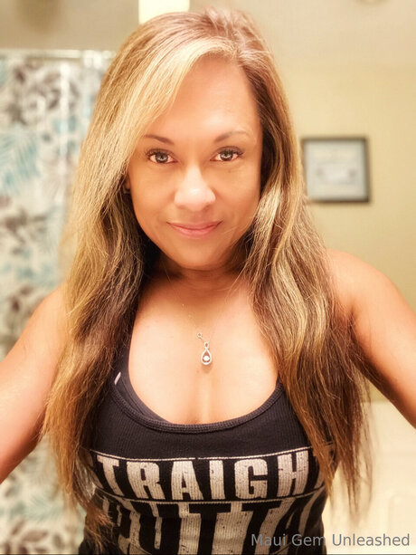 _Maui Gem UNLEASHED_ sexe star galeries