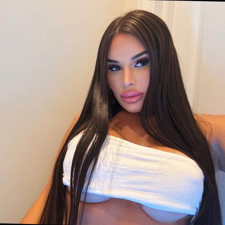 TS MEGAN sexe de star du porno galerie