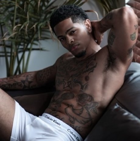 Mechie modèle xxx photo