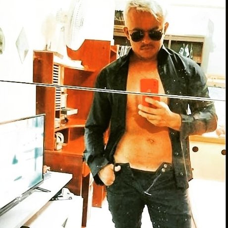 mayckky 29oficial modèles nus collection