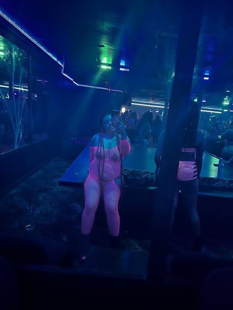 Ramaya modèle nu galerie