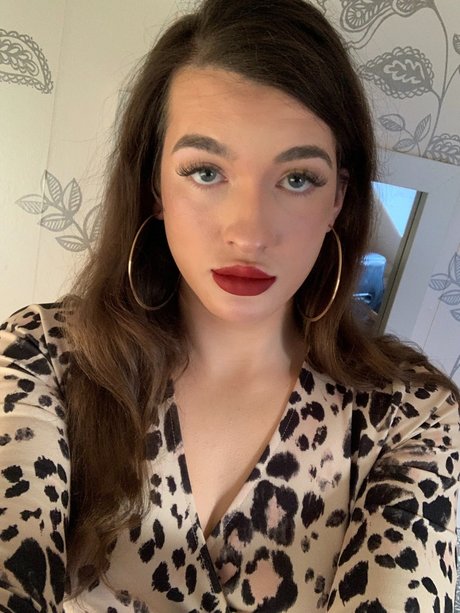 Becky Doll_ haut étoile galeries