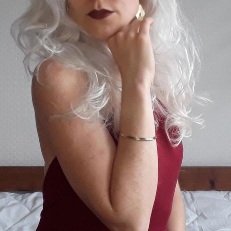 Meghan Frost meilleure étoile images