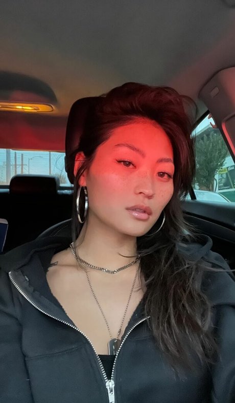 Mae Col jolie étoile des photos