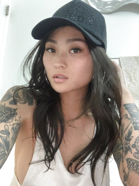 Mae Col belle star du porno image