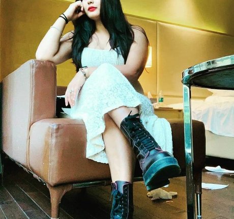 Real Goddessanna Fotoaufnahmen