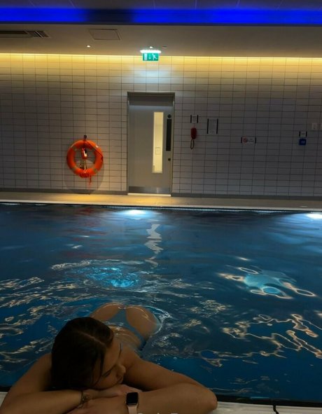 elsbels24 star pornographique des photos