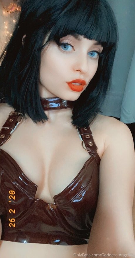 angelikarougefree étoile sexy galerie