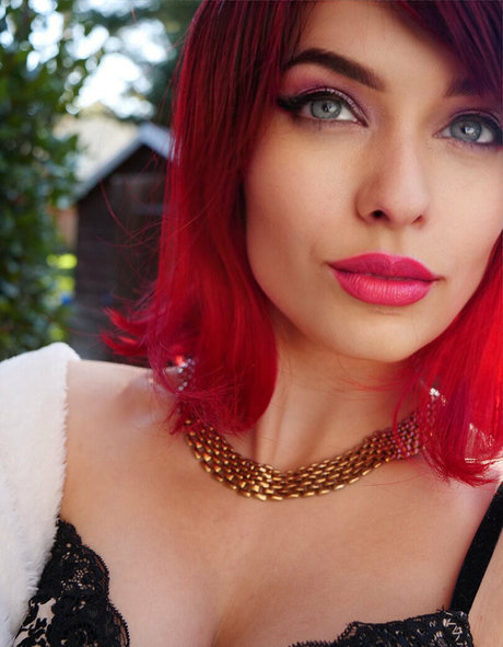 angelikarougefree star du porno xxx photos