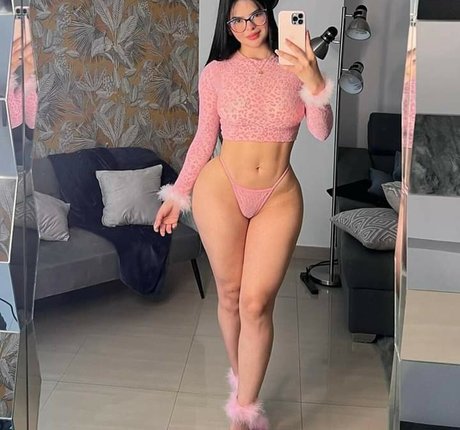 Kimberly Delagdo Alvarez actrice hd photo