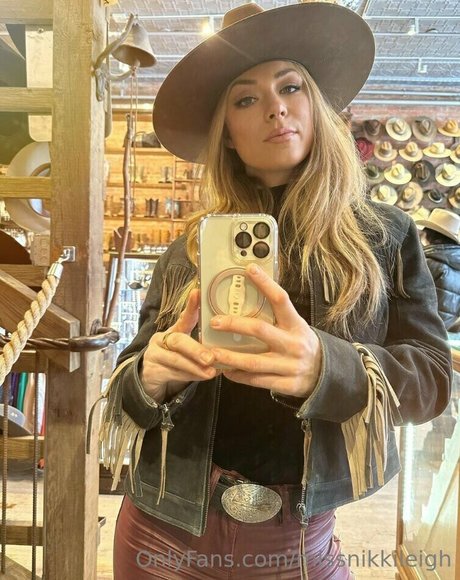 missnikkileigh étoile sexy photos