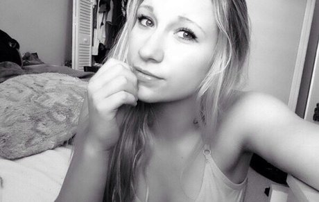 Taylor Flewin star du porno parfaite images