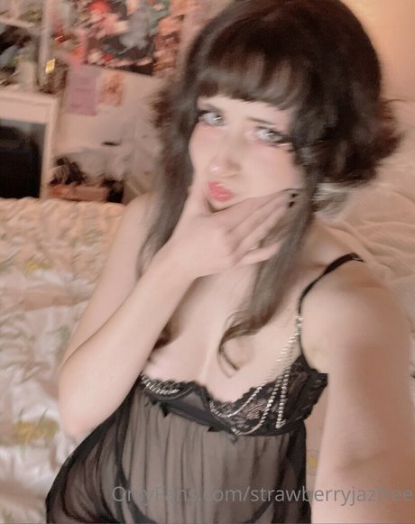 Strawberryjaz xxx star du porno galeries