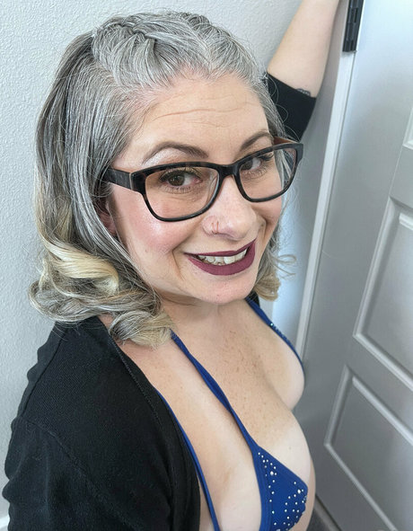 curvy4urpleasure actrice artistique collection