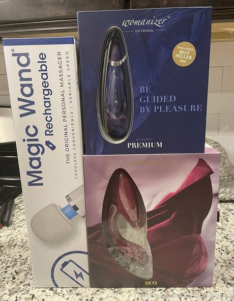 ailadonovannn star du sexe galerie