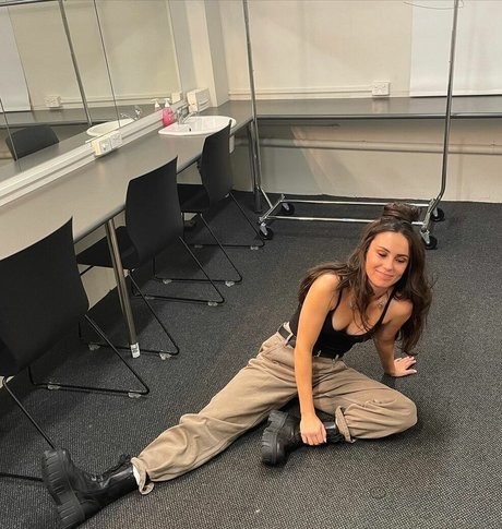 20 ans seulementfans pornographique nu images