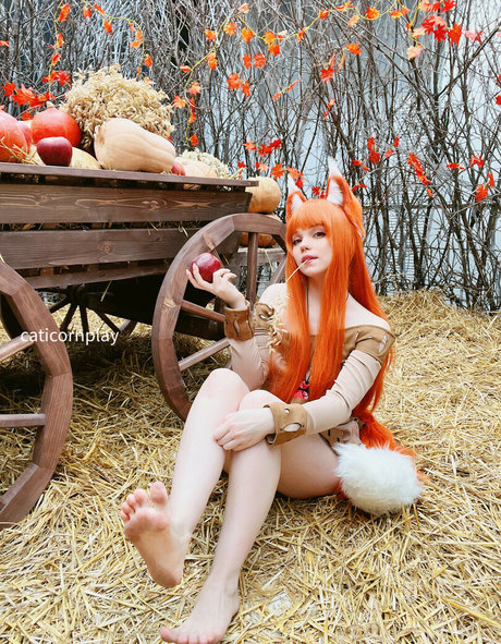 Caticorncosplay actrice sexy photo