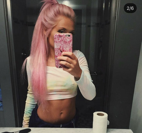 forgetsarah modèle nu collection