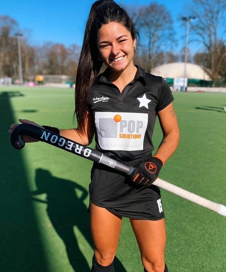 milf blonde uniquementfans chaud adulte image