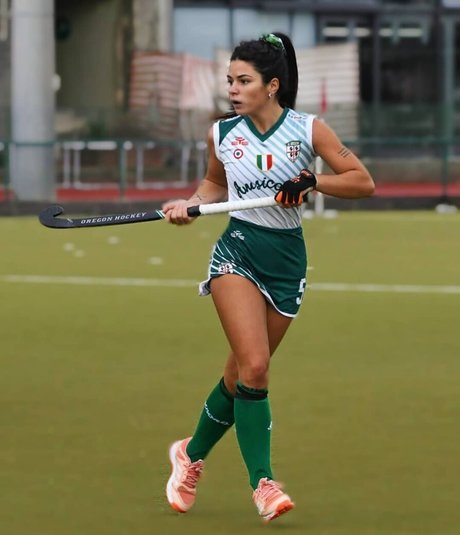 Delfi Granatto étoile sympa des photos